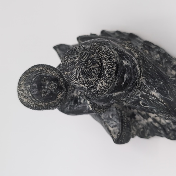 Soapstone Sculpture Inuit Man and Woman in Canoes - A Wolf Original - Picture 3 of 9